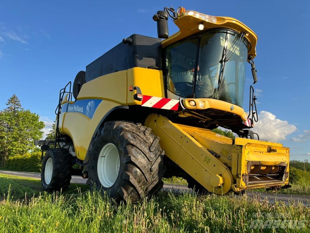 New Holland CX 860 حصادات