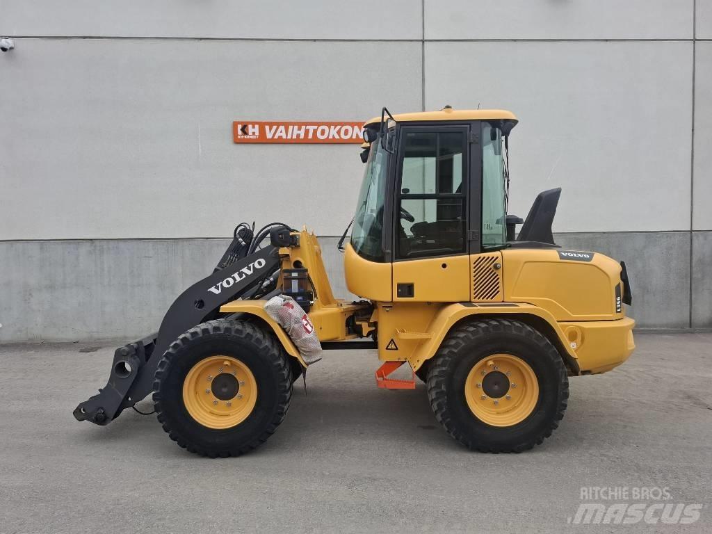 Volvo L 35 GT لوادر بعجل