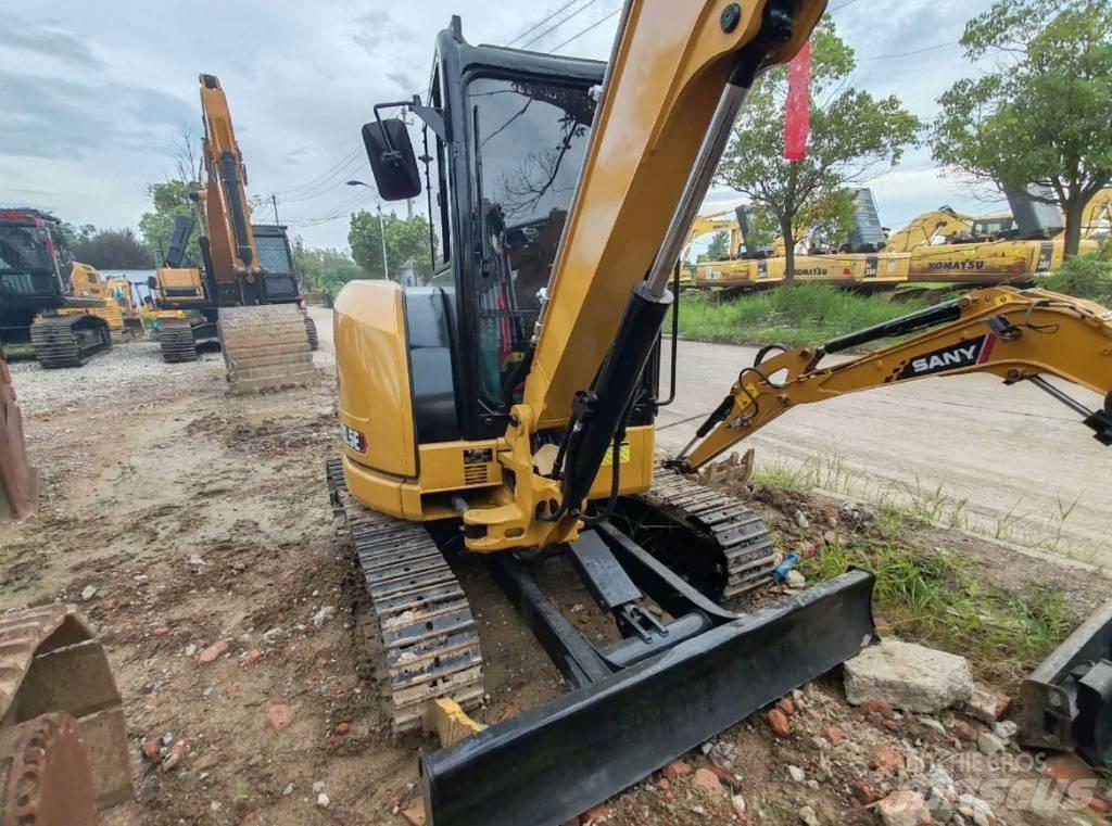 CAT 303.5 E حفارات صغيرة أقل من 7 طن (حفارات صغيرة)