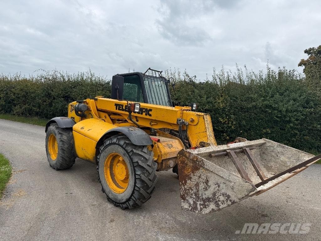 JCB 528-70 مناولات متداخلة