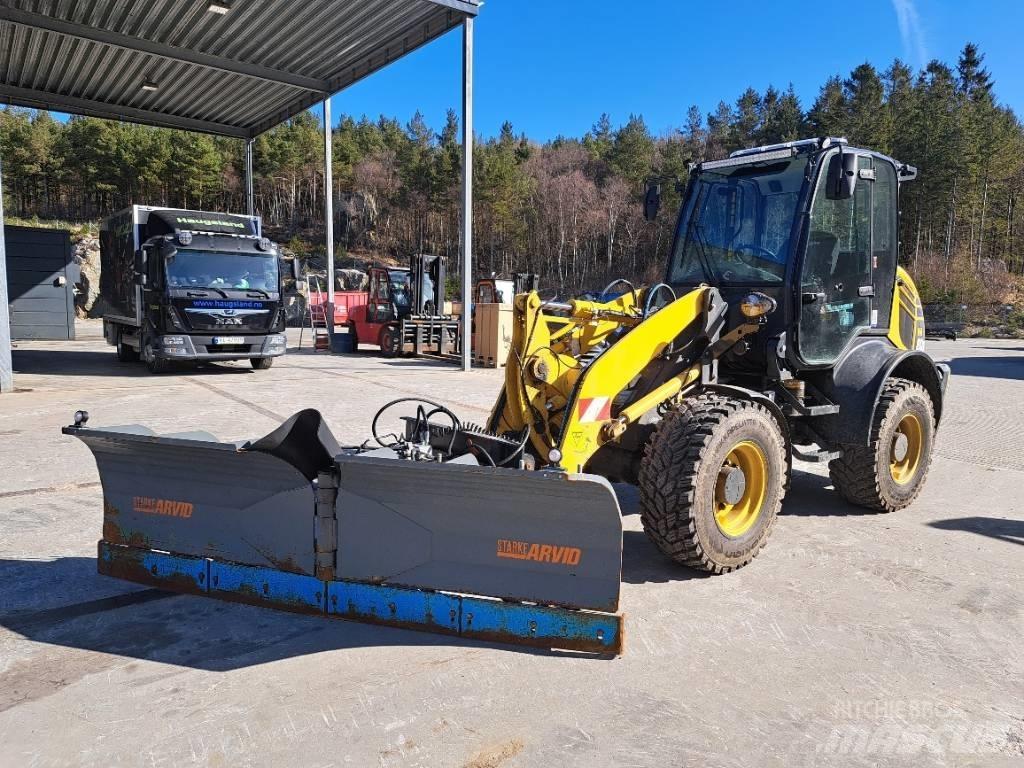Komatsu WA 80 M لوادر بعجل