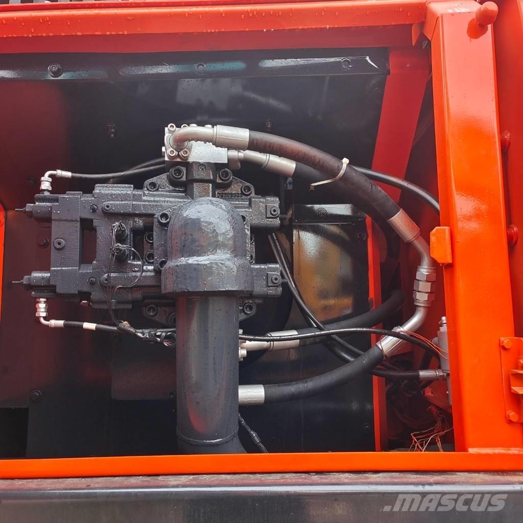 Doosan DX 340 LC حفارات زحافة