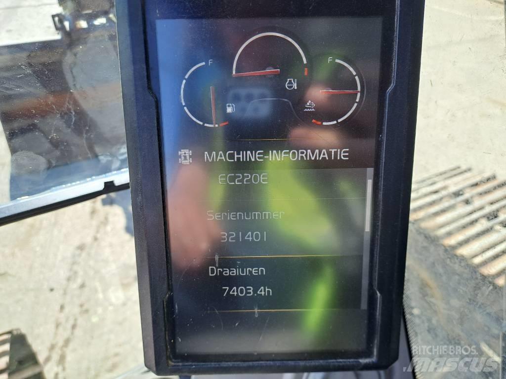 Volvo EC220EL حفارات زحافة