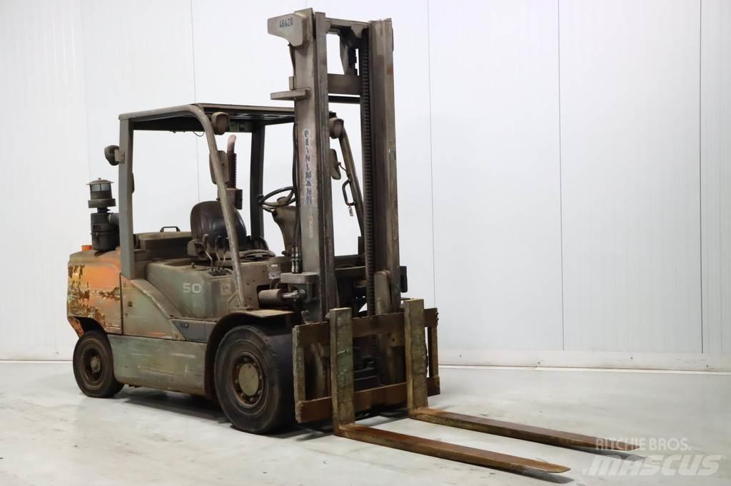 Doosan D50C-7 شاحنات الديزل