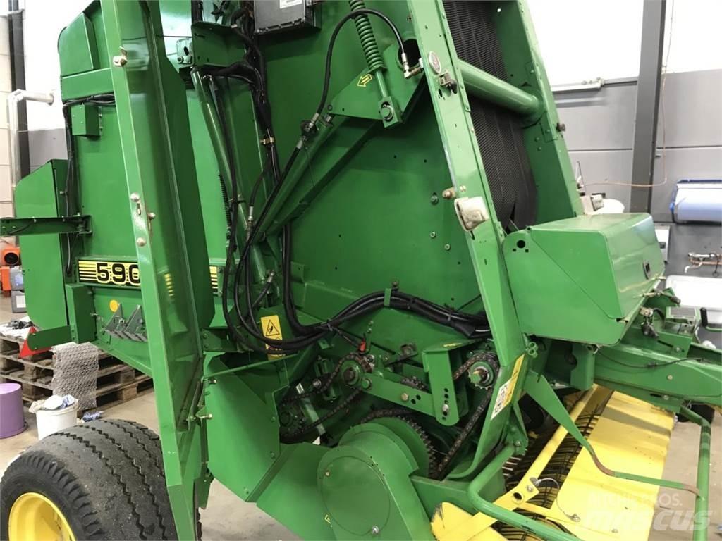 John Deere 590 محزمات مربعة