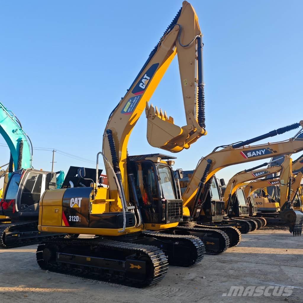 CAT 312 D حفارات زحافة