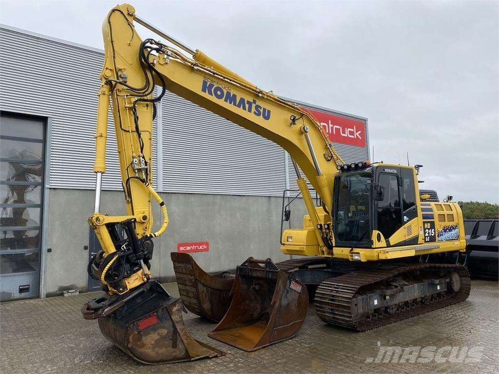 Komatsu HB215LC-3 حفارات زحافة