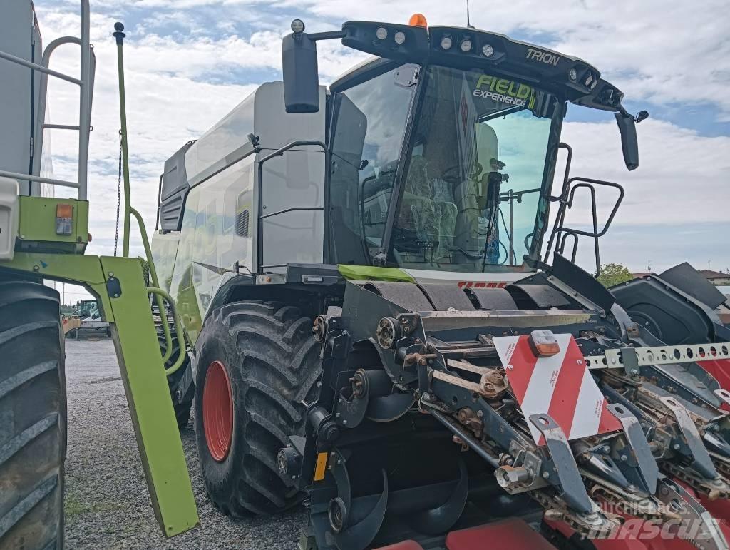 CLAAS TRION 750 حصادات