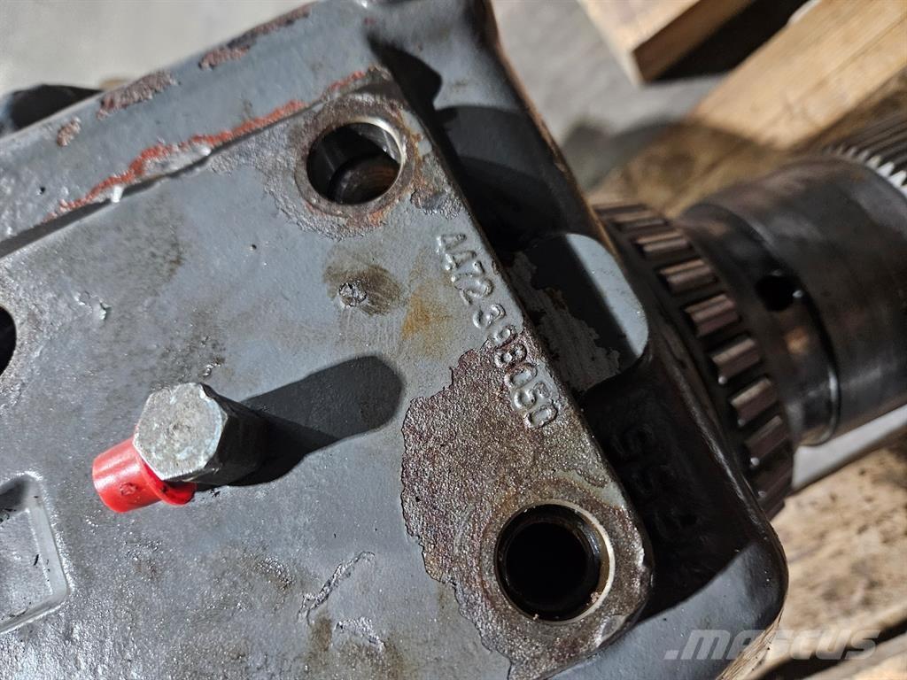 Liebherr 10472933 محور العجلة