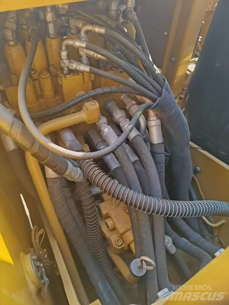 CAT 312 GC حفارات زحافة