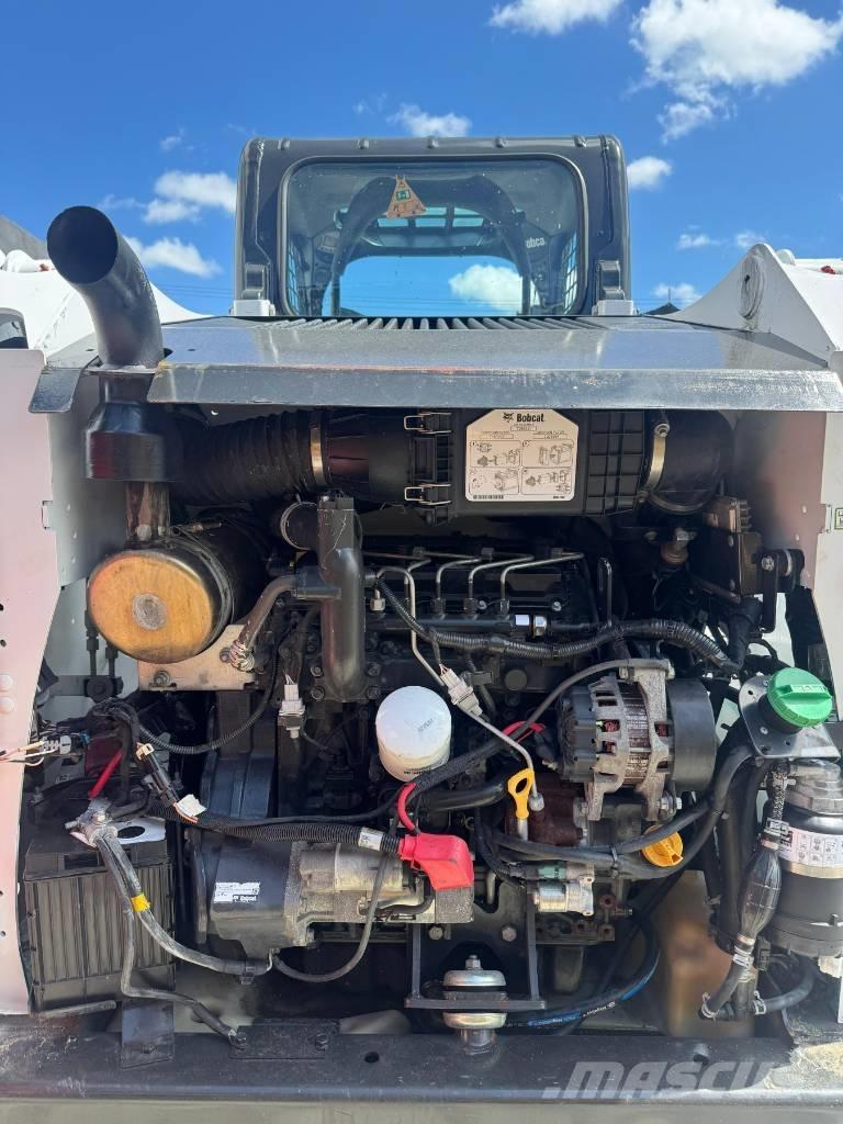 Bobcat T 550 لوادر انزلاقية التوجيه