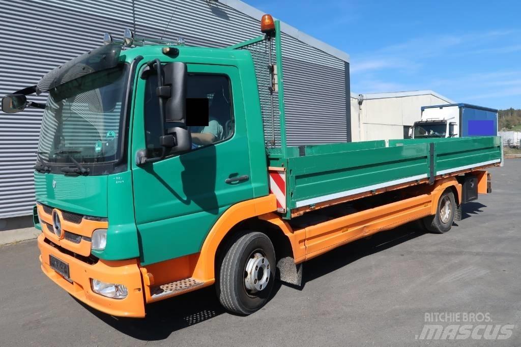 Mercedes-Benz 822 L شاحنات خفيفة/مفصلية الجوانب