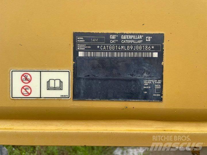 CAT 14 M معدات تمهيد الطرق