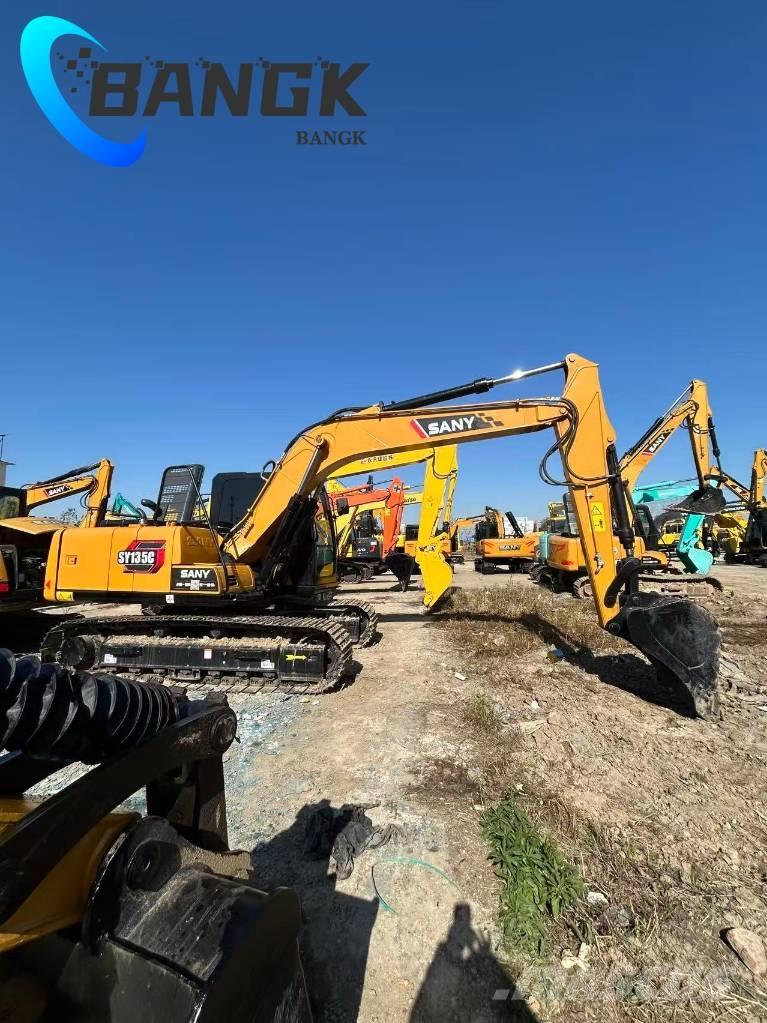 Sany SY 135C حفارات زحافة