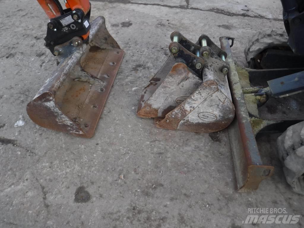 Hitachi ZX 26 U-6 حفارات صغيرة أقل من 7 طن (حفارات صغيرة)