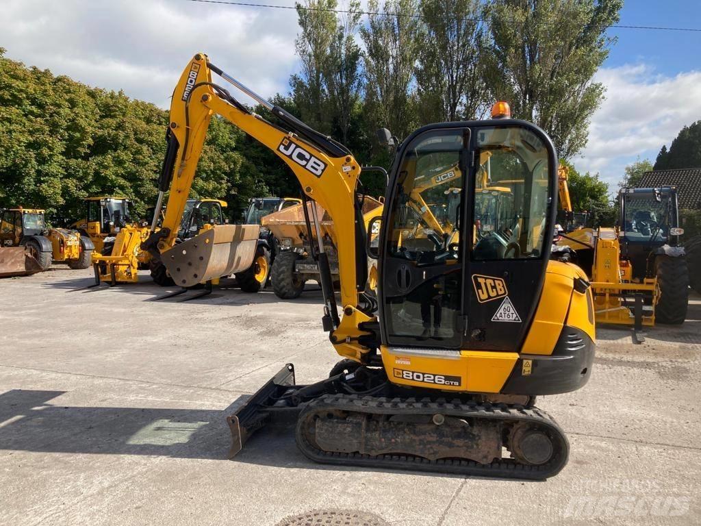 JCB 8026 CTS حفارات صغيرة أقل من 7 طن (حفارات صغيرة)