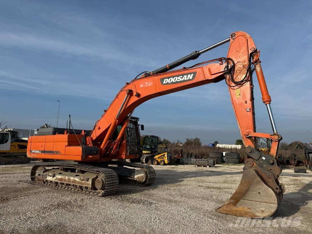 Doosan DX 340 LC حفارات زحافة