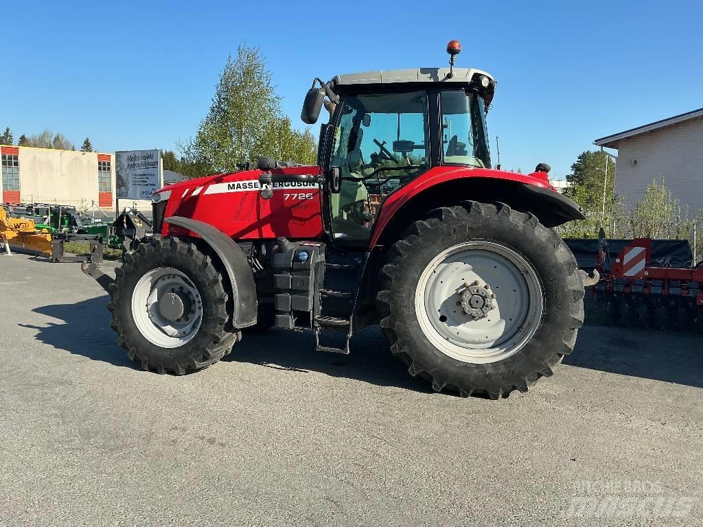 Massey Ferguson 7726 الجرارات