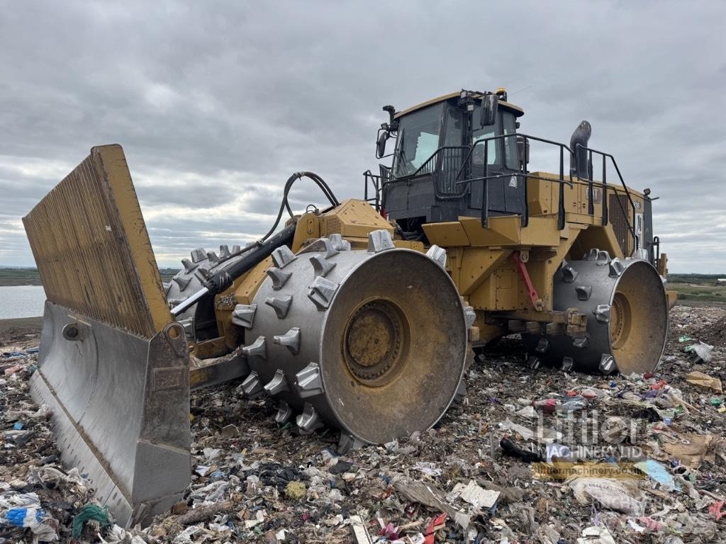 CAT 836 مكابس المخلفات