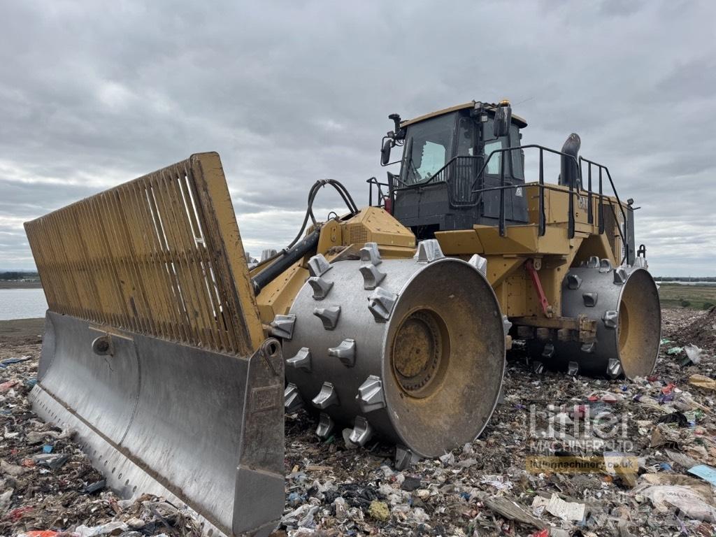 CAT 836 مكابس المخلفات