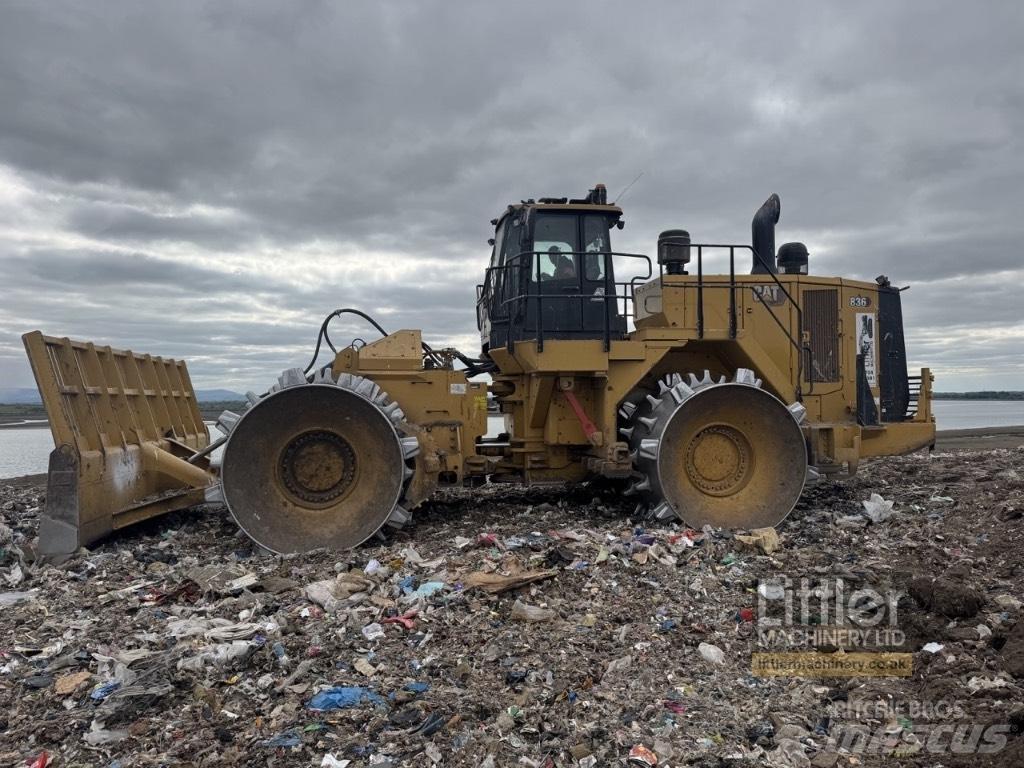 CAT 836 مكابس المخلفات