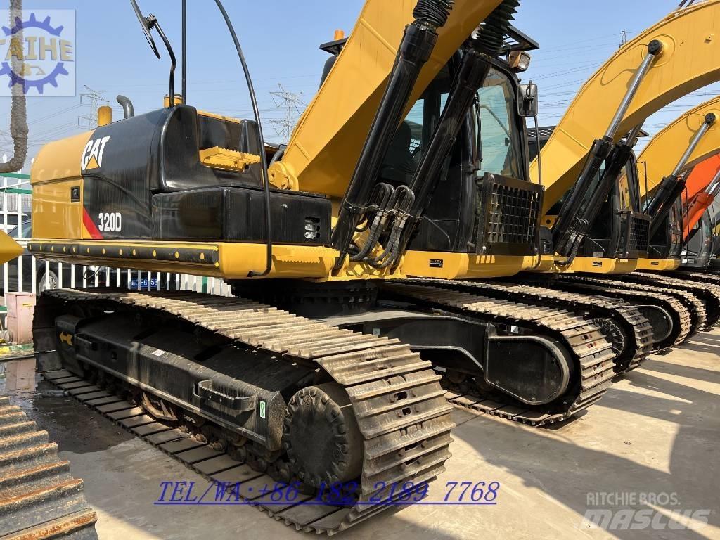 CAT 320D حفارات زحافة