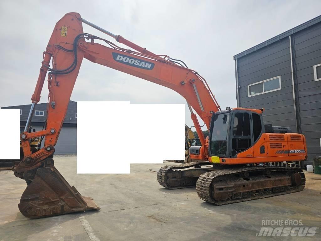 Doosan DX 300 LC-3 حفارات زحافة
