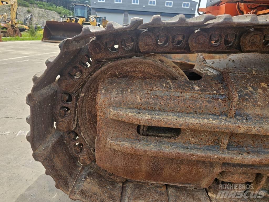 Doosan DX 300 LC-3 حفارات زحافة