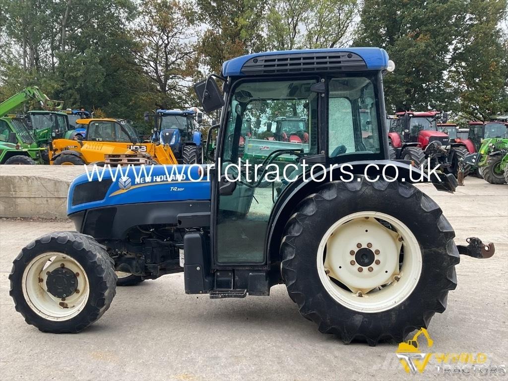 New Holland T 4.95 F الجرارات