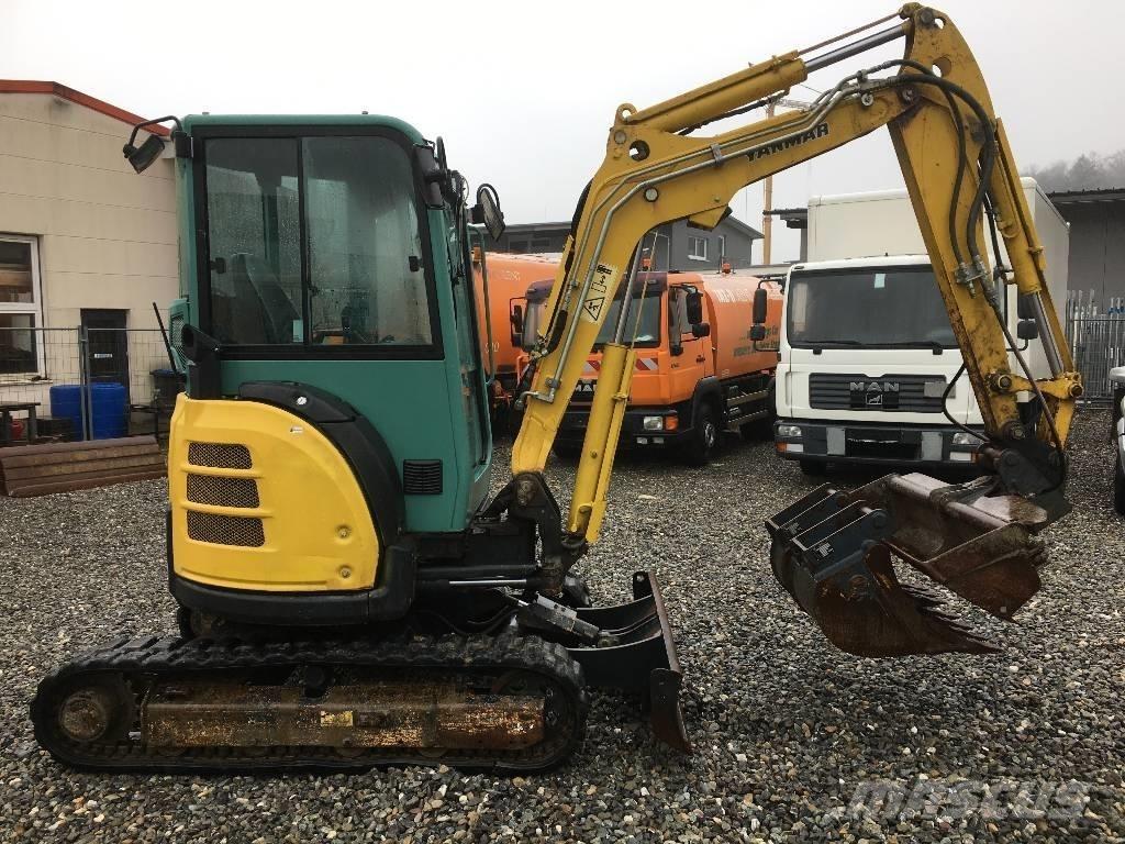 Yanmar Vio 33 U حفارات صغيرة أقل من 7 طن (حفارات صغيرة)