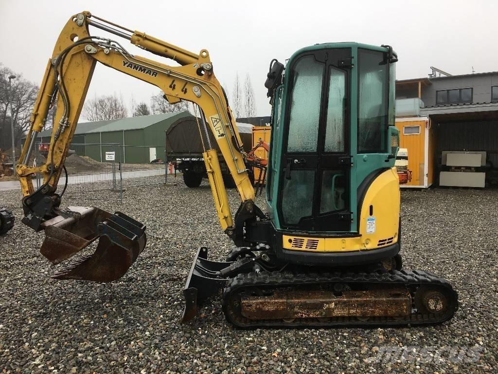 Yanmar Vio 33 U حفارات صغيرة أقل من 7 طن (حفارات صغيرة)