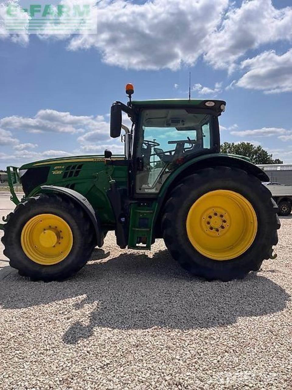 John Deere 6155r الجرارات