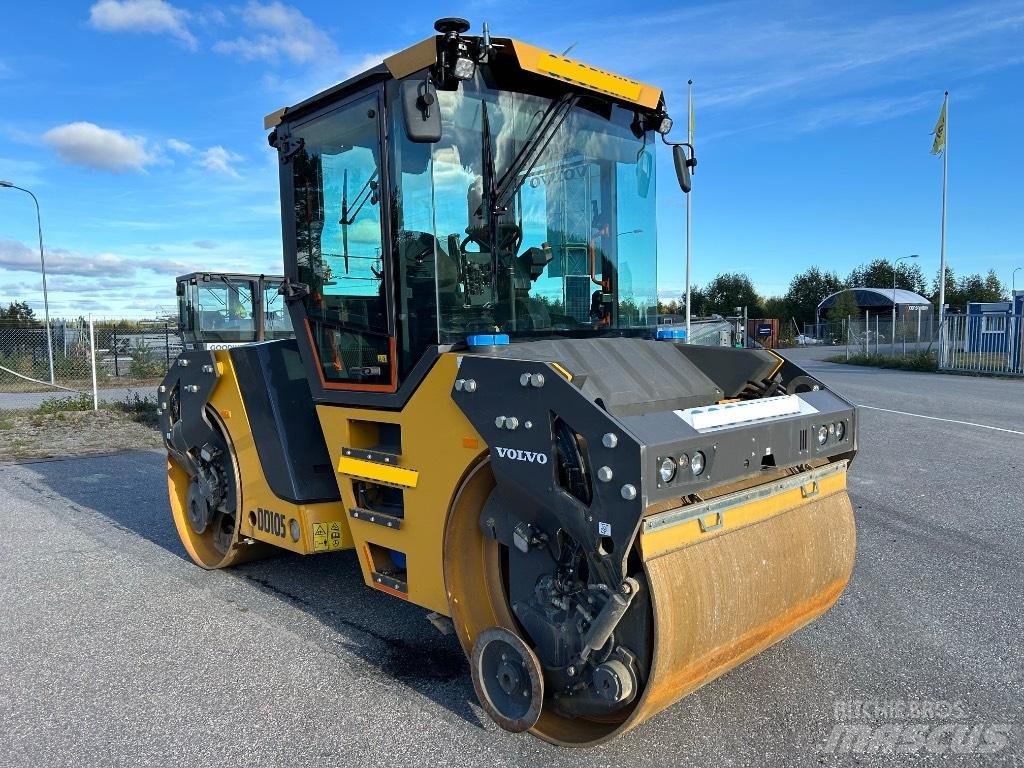 Volvo DD 105 مداحل ثنائية الاسطوانة