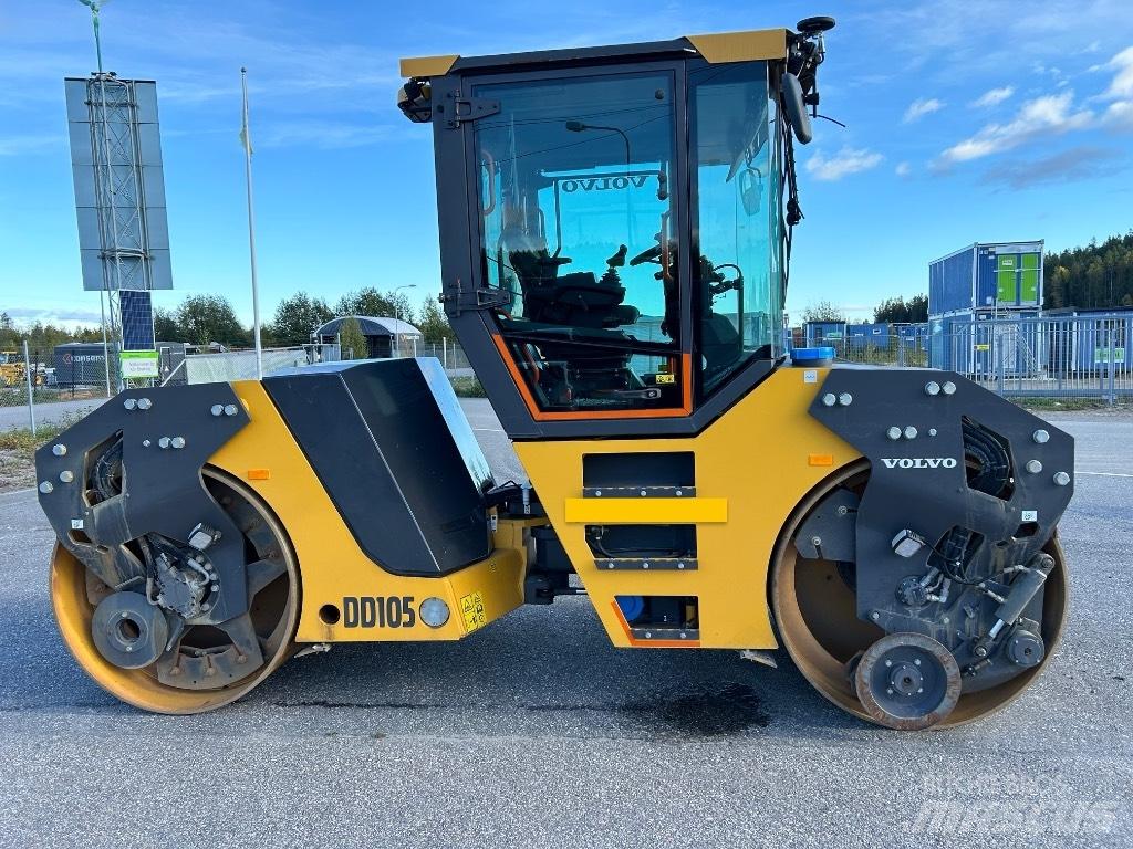 Volvo DD 105 مداحل ثنائية الاسطوانة