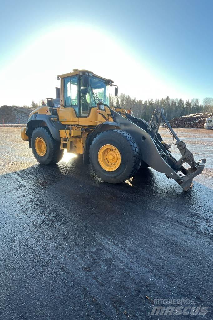 Volvo L 120 H لوادر بعجل