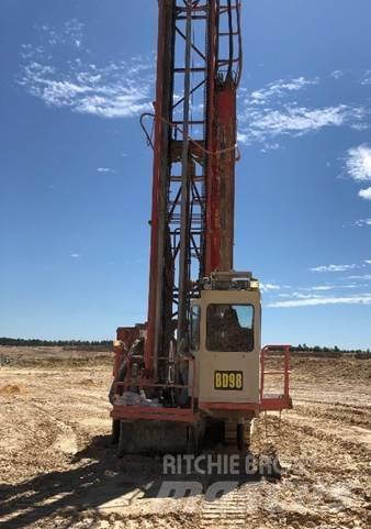  D245S معدات الثقب السطحي