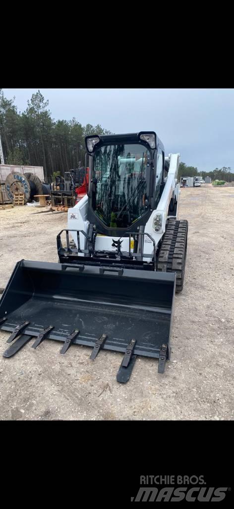 Bobcat T 590 لوادر صغيرة