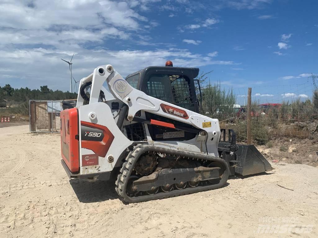 Bobcat T 590 لوادر صغيرة