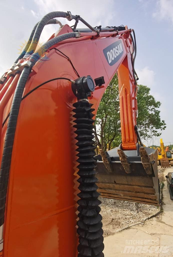 Doosan DX 300LC-9C حفارات زحافة
