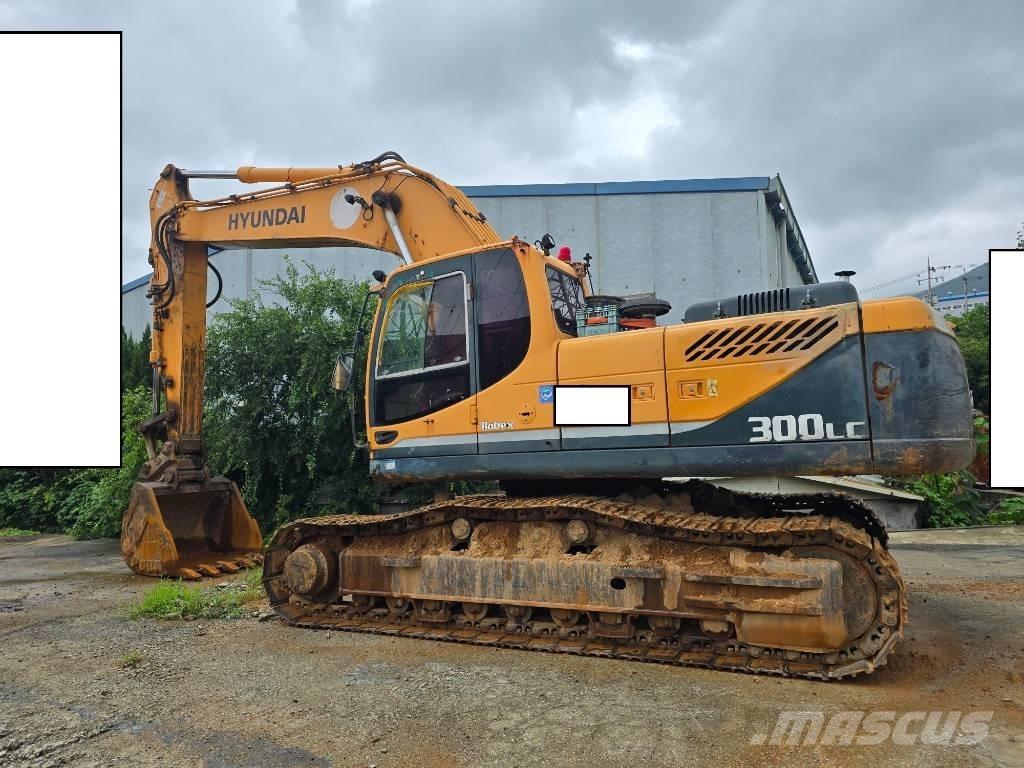 Hyundai Robex 300 LC حفارات زحافة