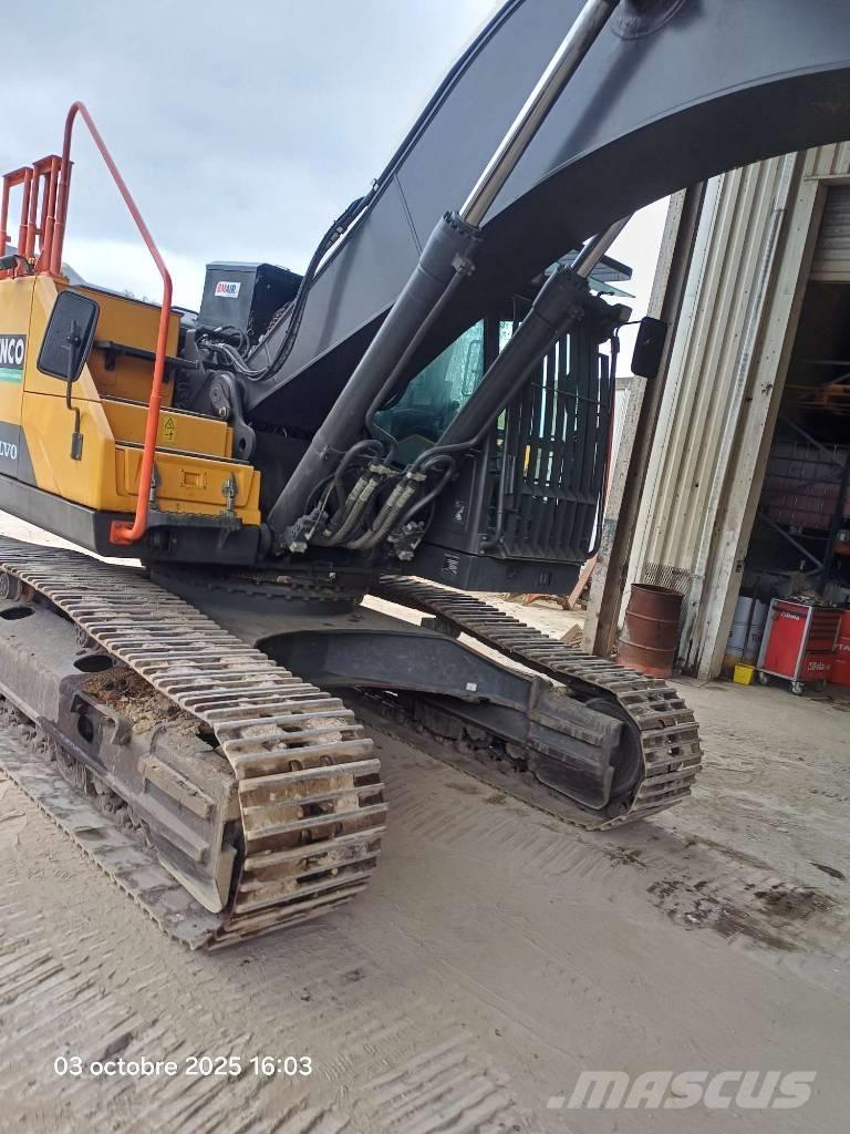 Volvo EC 300 EL حفارات زحافة