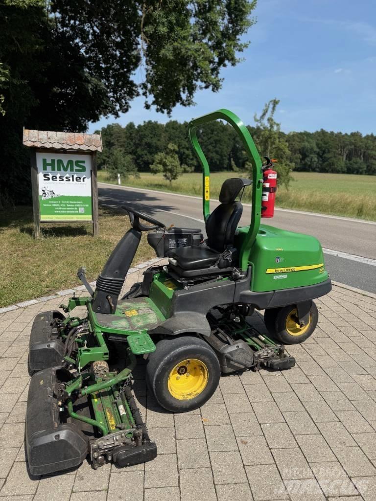 John Deere 2500 E محشات الخضر