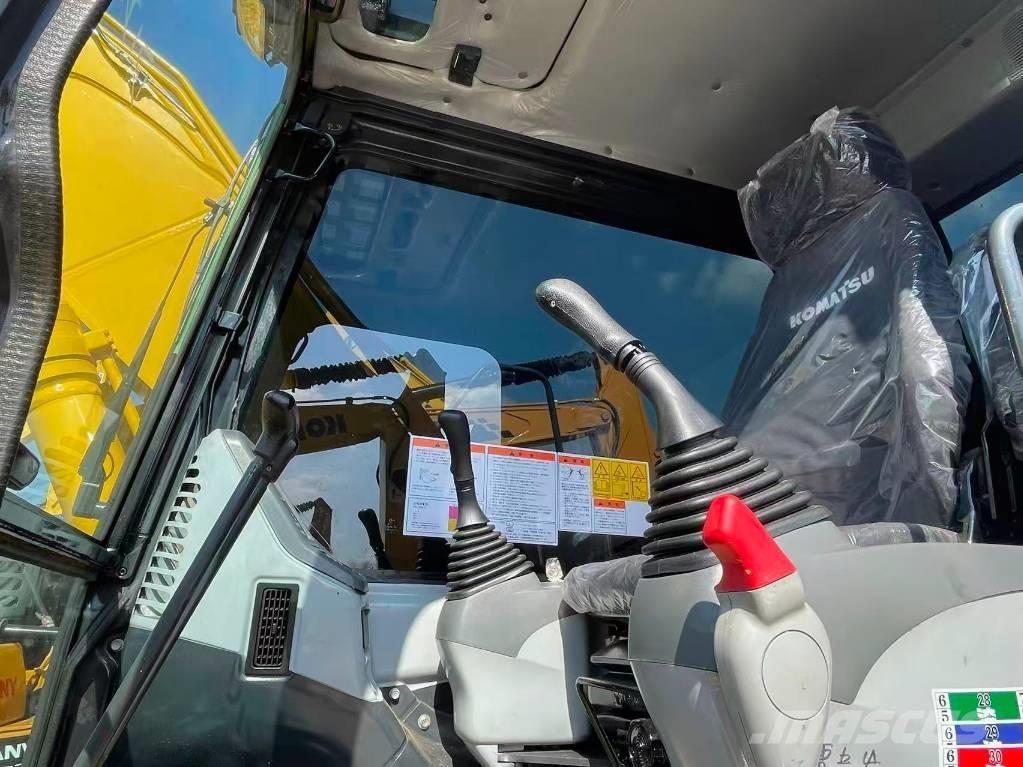 Komatsu PC 130 حفارات زحافة