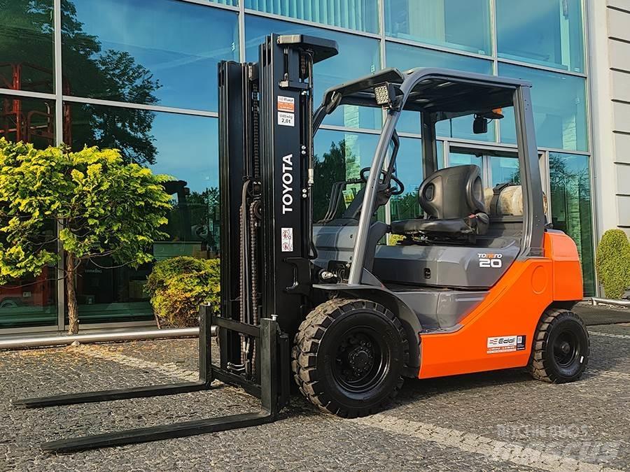 Toyota 02-8FGF20 شاحنات LPG