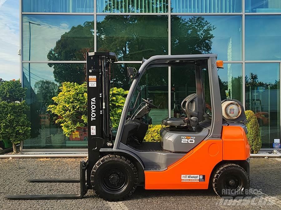Toyota 02-8FGF20 شاحنات LPG