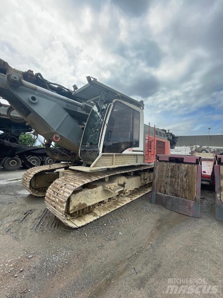 Liebherr LRB 155 منصات دق خوازيق