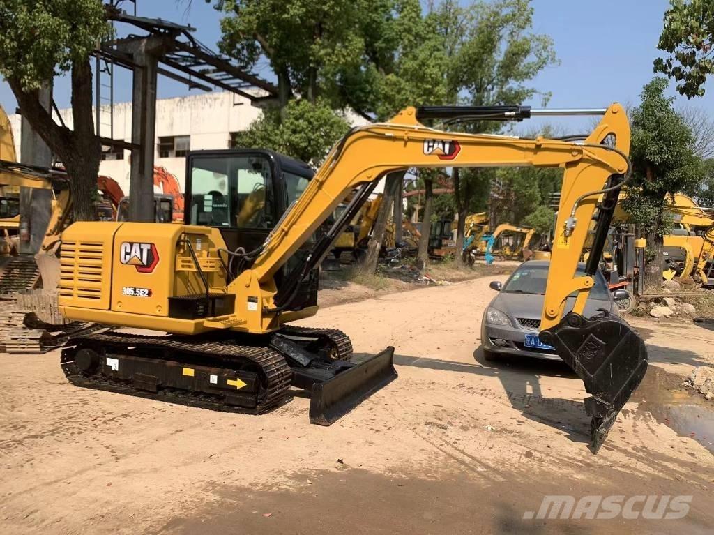 CAT 303.5 E حفارات صغيرة أقل من 7 طن (حفارات صغيرة)