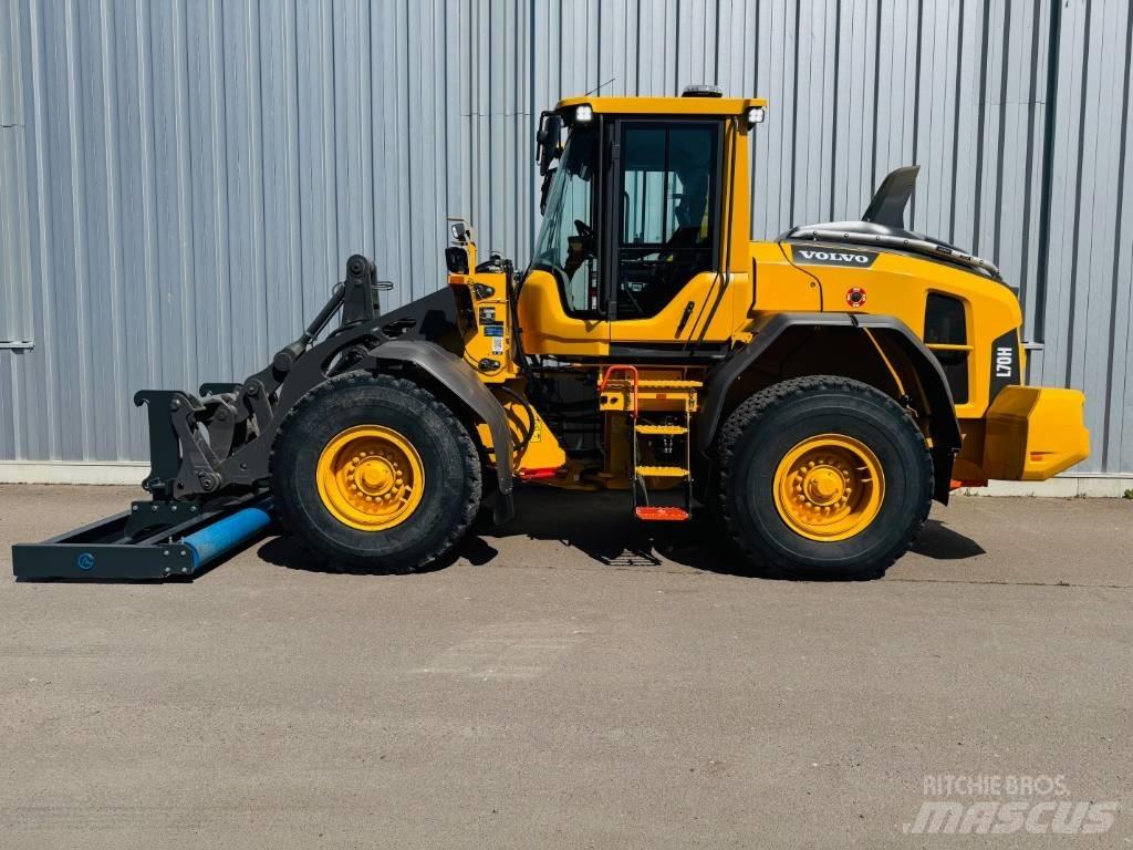 Volvo L 70 H لوادر بعجل