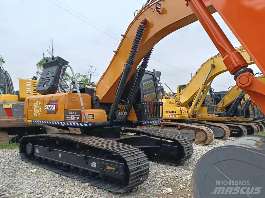 Sany SY 235 C حفارات زحافة