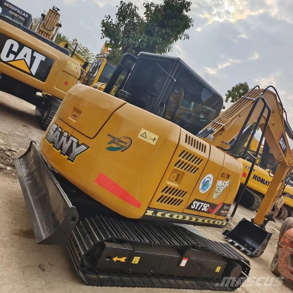 Sany SY 75 C حفارات زحافة